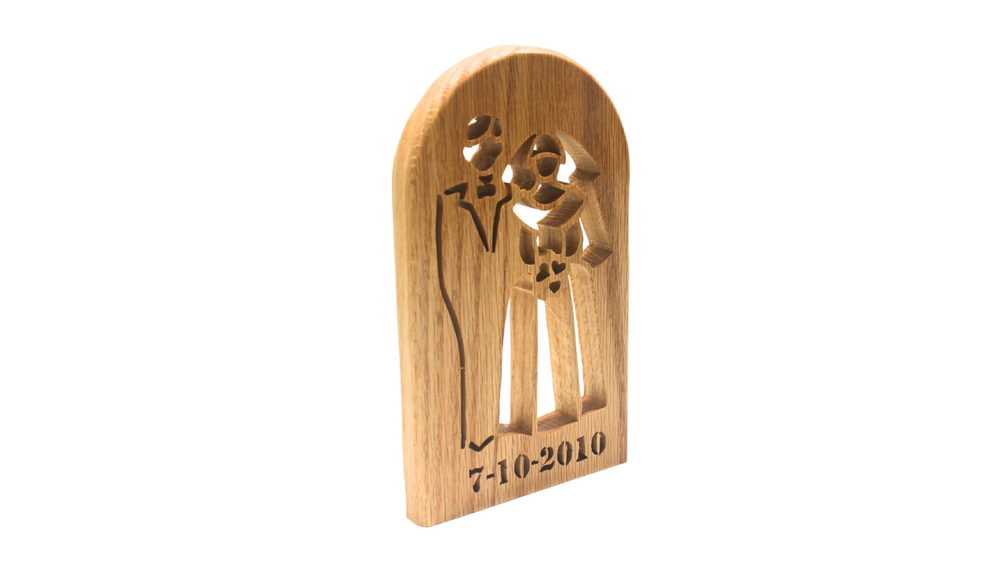Wedding or anniversary plaque, can stand on a desk or shelf, or be hung on a wall. Please specify the date you want