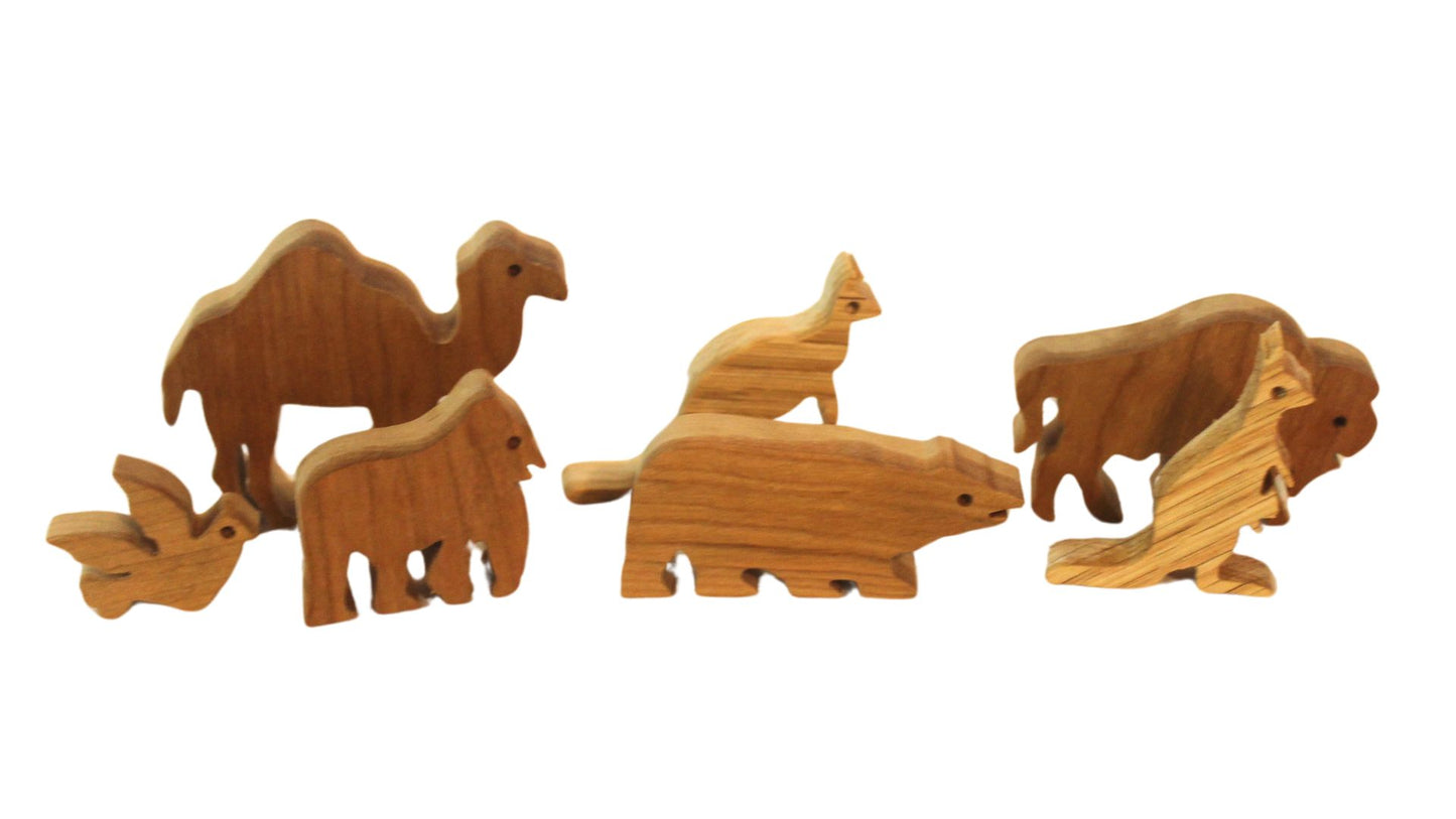 Noah's Ark with Over 20 Pairs of Animals and Removable Roof to Store Animals Inside