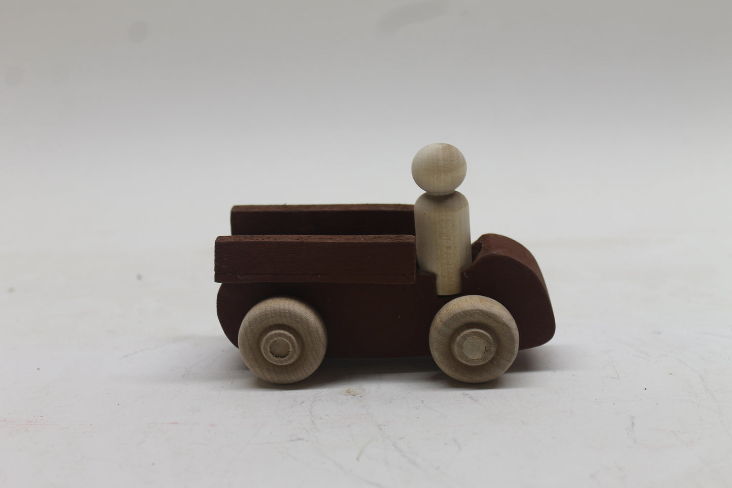 Handcrafted Wooden Toy Set: Wild Woody's Cruisin' Diner