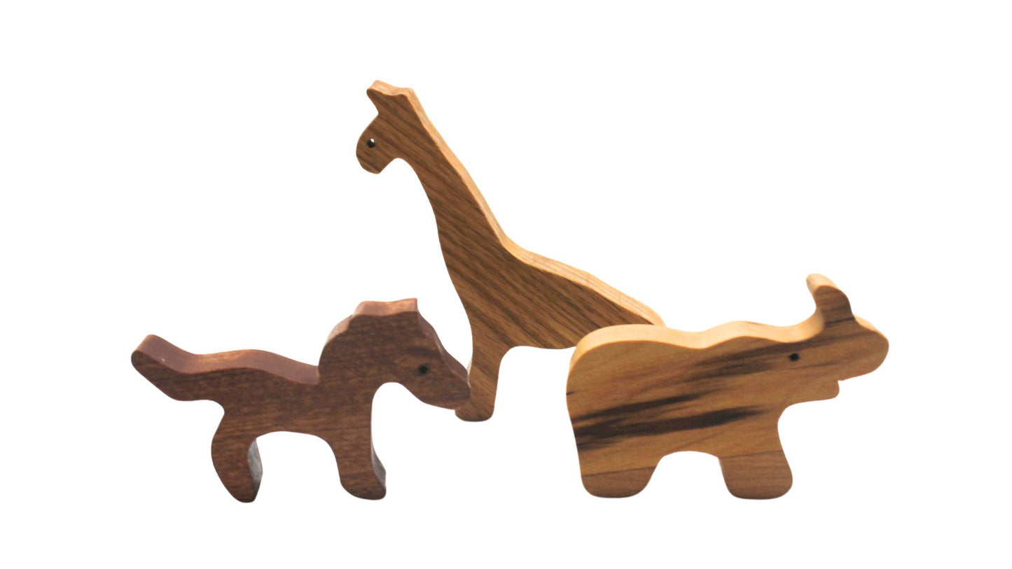 Handcrafted Wooden Toy Safari Set, Includes Vehicle, Figures, and Animals